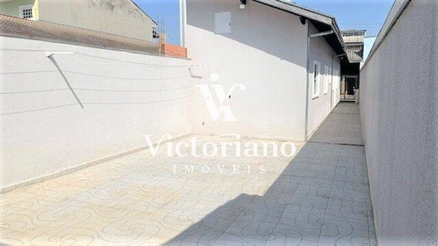 Casa à venda com 3 quartos, 69m² - Foto 17