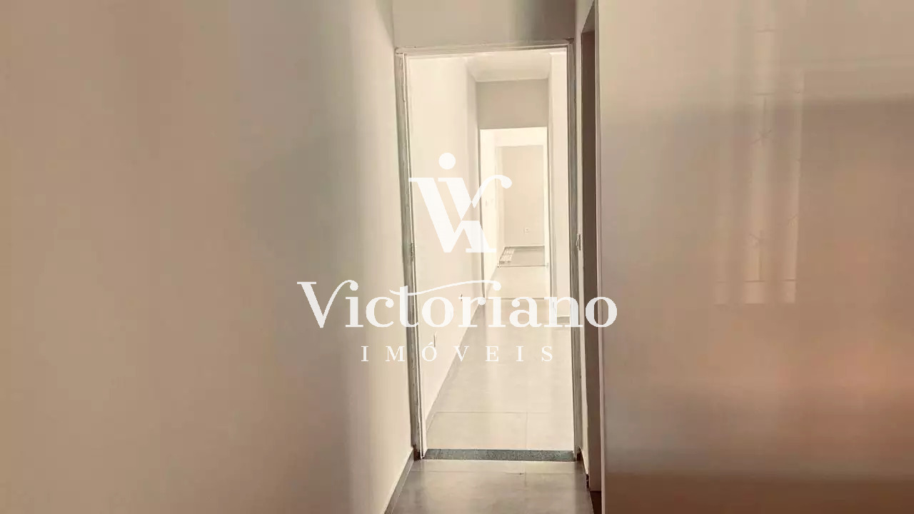 Casa à venda com 2 quartos, 80m² - Foto 11