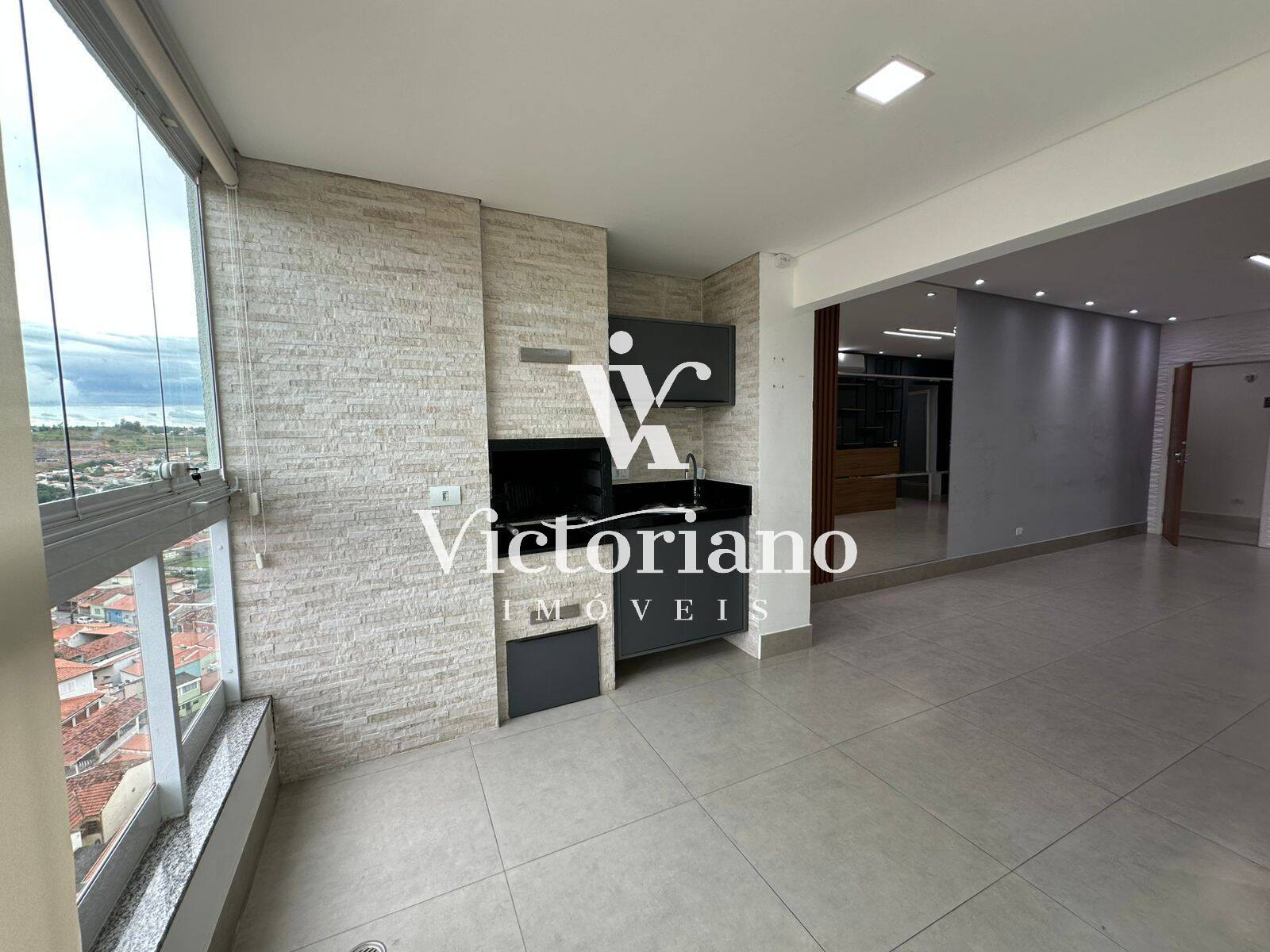 Apartamento à venda com 3 quartos, 93m² - Foto 2