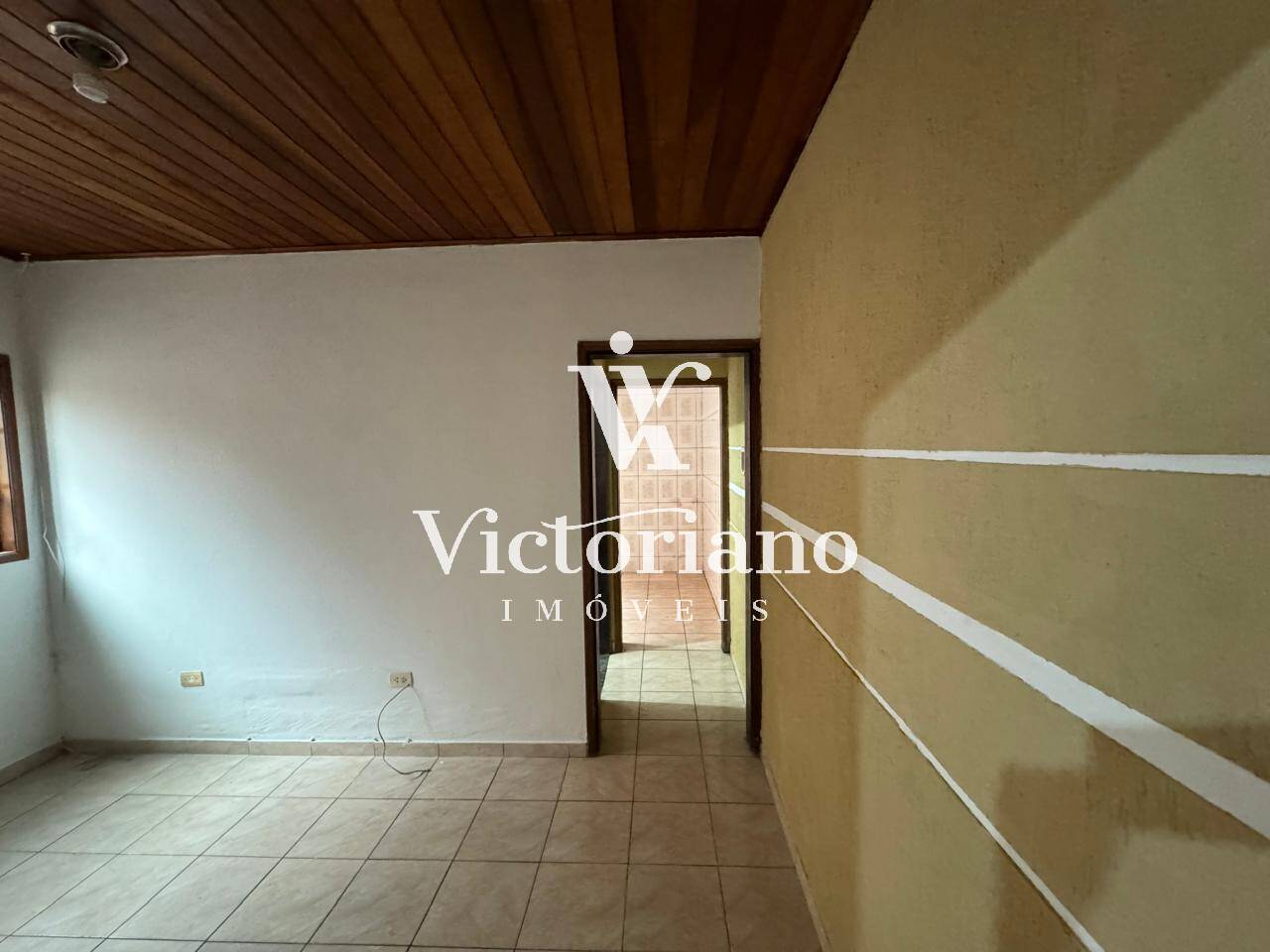 Casa à venda com 6 quartos, 280m² - Foto 11