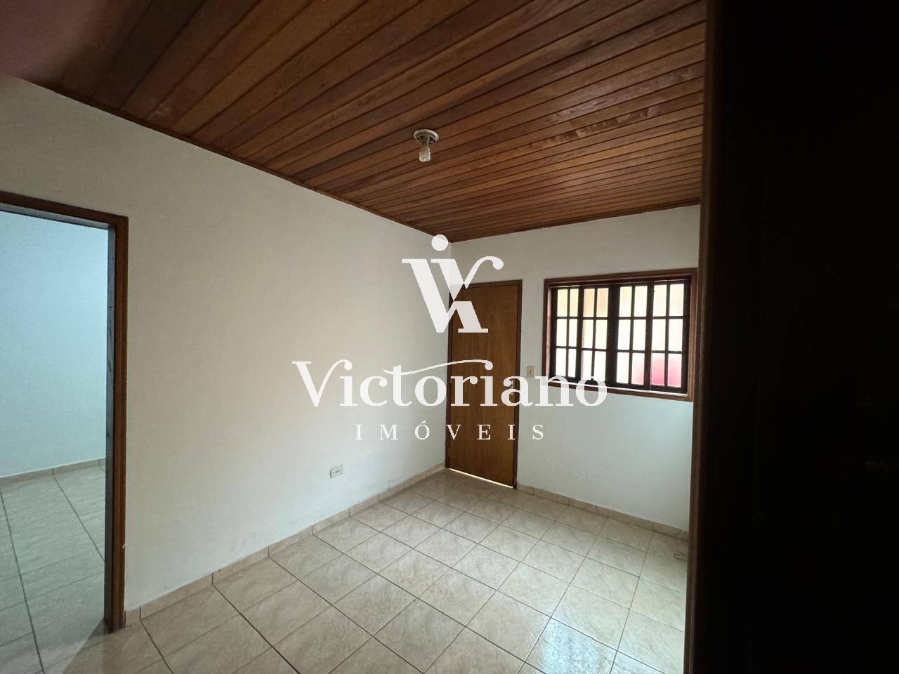 Casa à venda com 6 quartos, 280m² - Foto 9