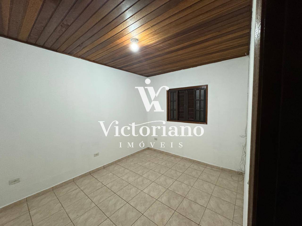 Casa à venda com 6 quartos, 280m² - Foto 10