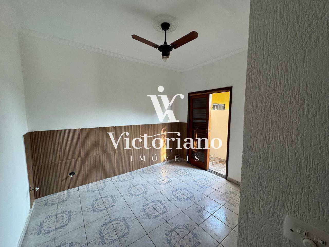 Casa à venda com 6 quartos, 280m² - Foto 18