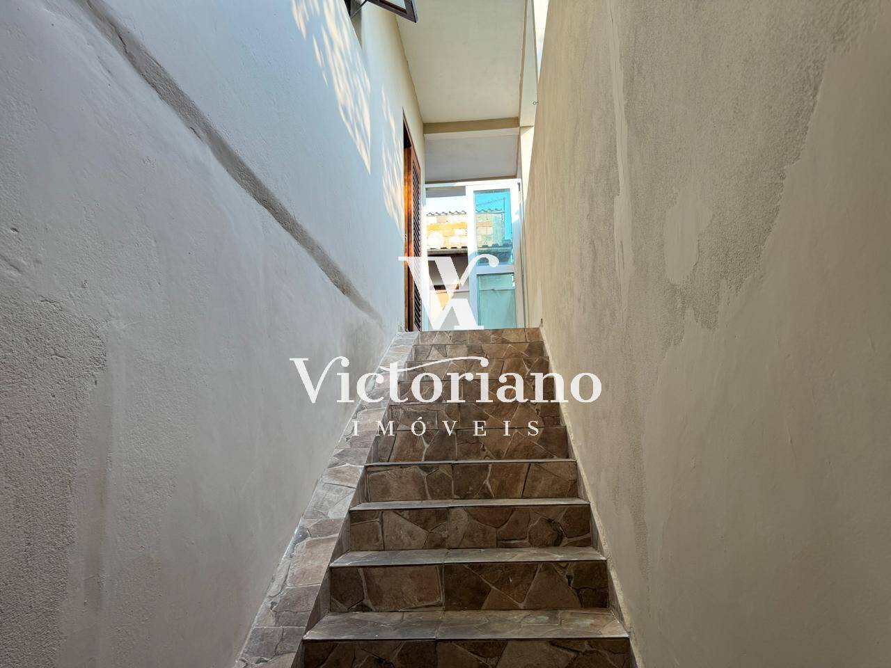 Casa à venda com 6 quartos, 280m² - Foto 27