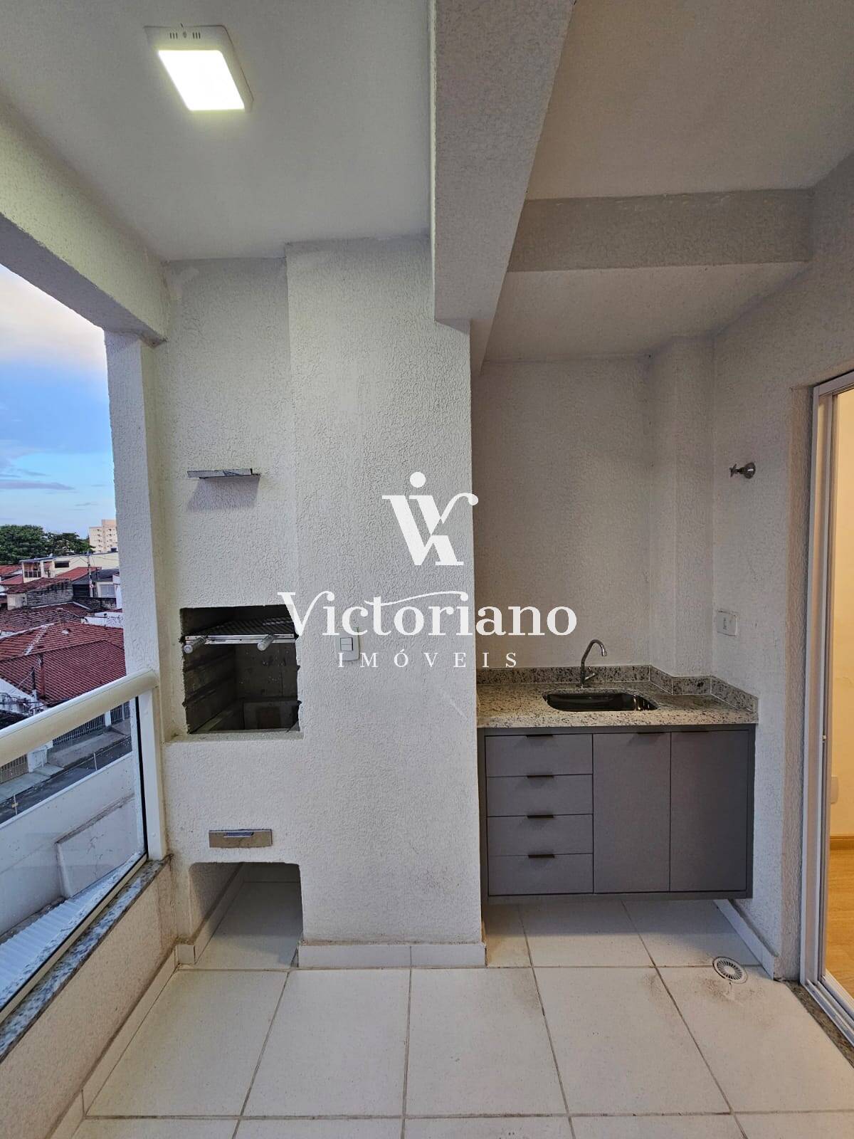 Apartamento à venda com 3 quartos, 70m² - Foto 2